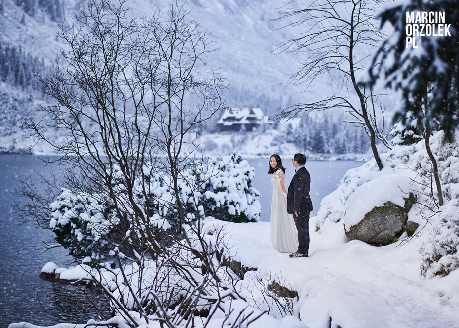 Zimowy plener ślubny 